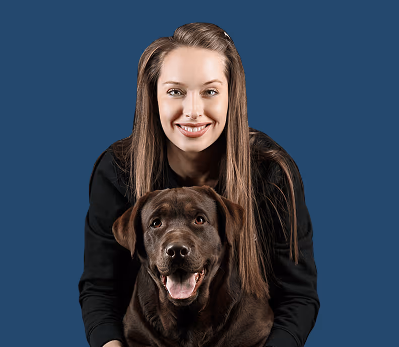 Eine Frau mit Hund
