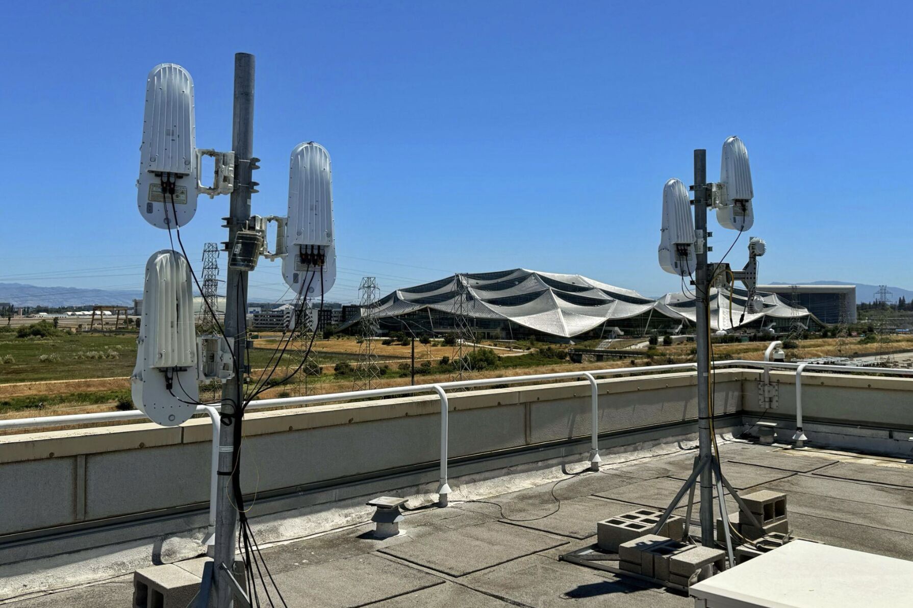 Taara CEO: Our free-space optics links go where fiber won't