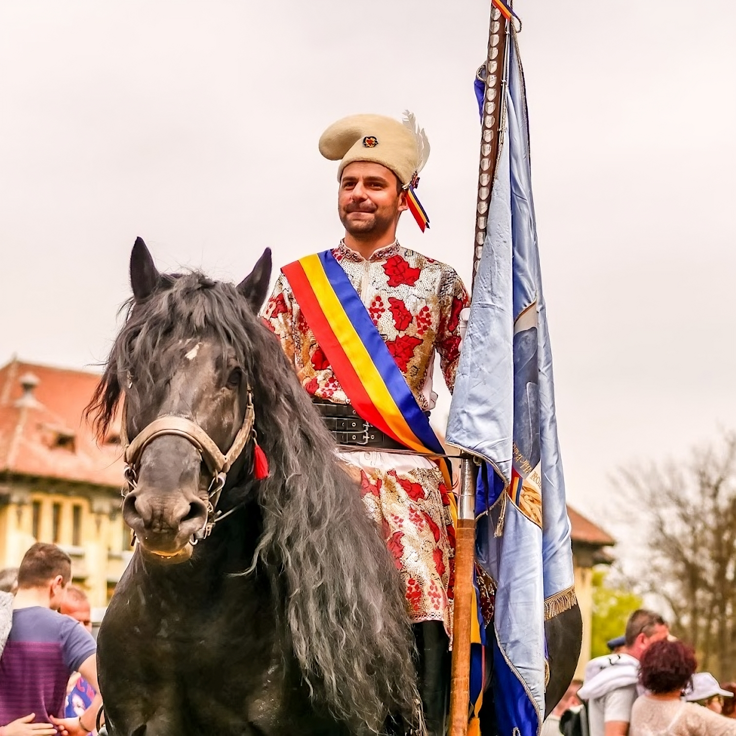 Junii Brașovului, tradiție vie la poalele Tâmpei