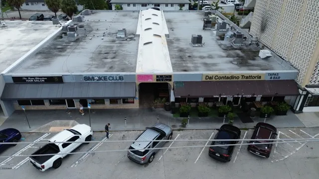Commercial plaza Building Safety Inspection Program certification on East Oakland Park Boulevard, Fort Lauderdale