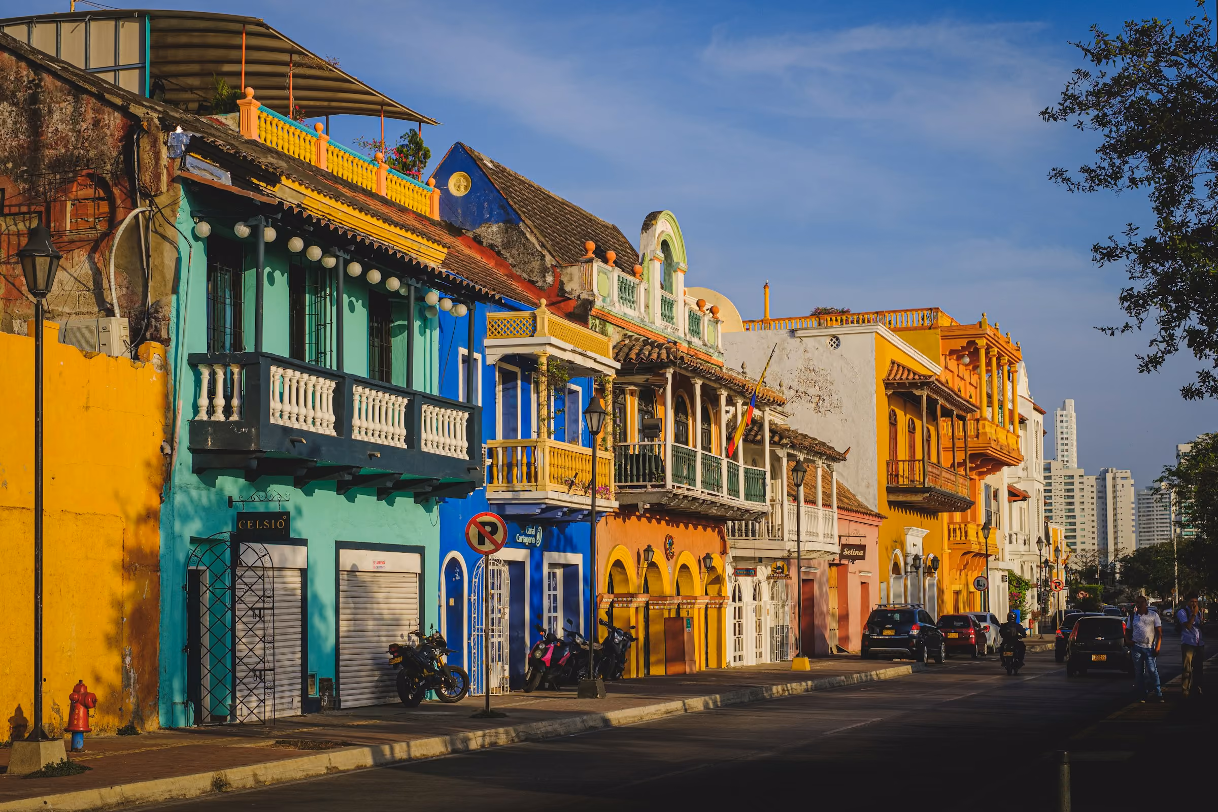The Walled City (El Centro)