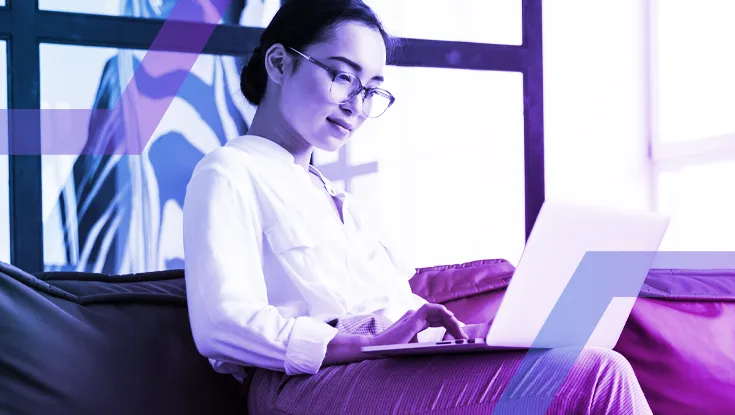 A security analyst focused on her laptop, representing the high degree of accuracy needed for a conclusive investigation. This image symbolizes how Browsing Forensics provides immediate and accurate insights into user sessions to resolve security issues.