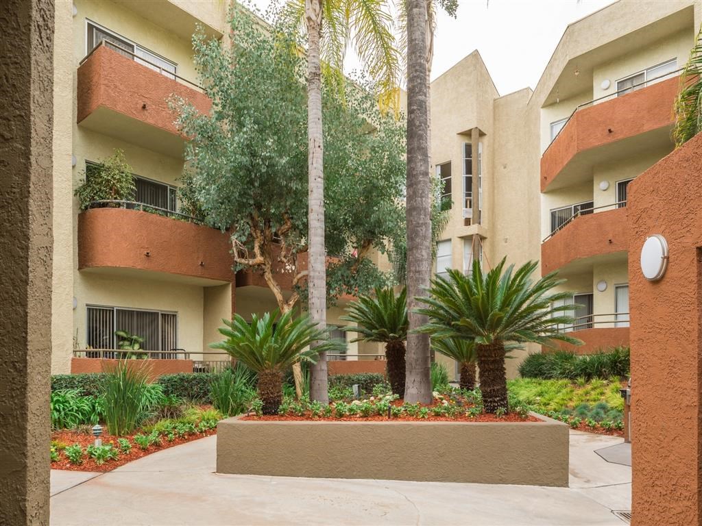 Glenoaks Gardens