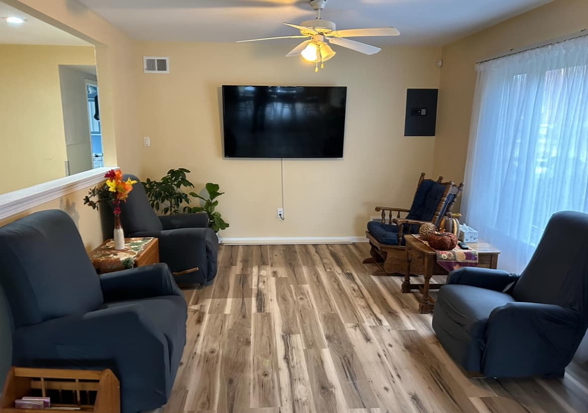 Anestis Senior Care