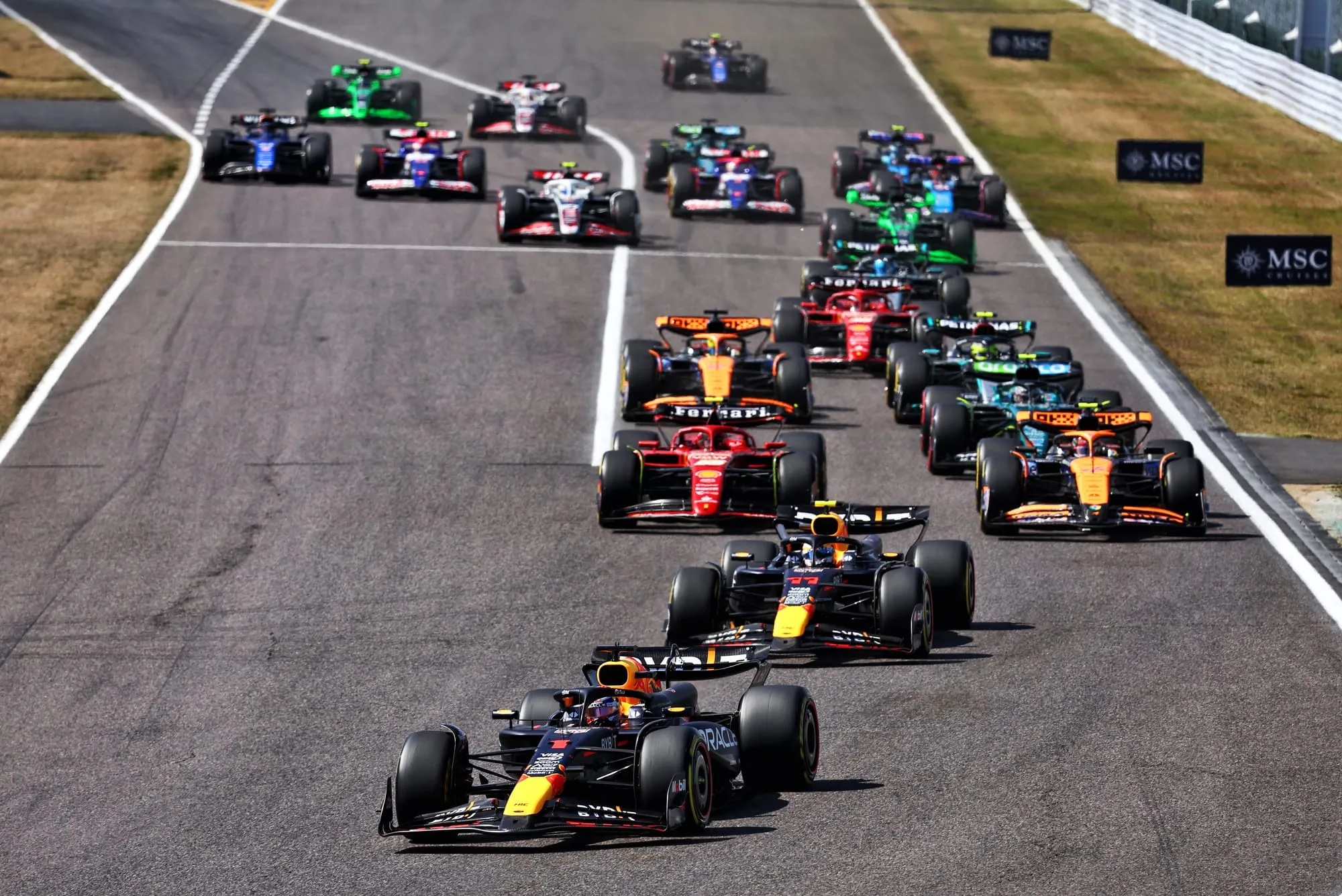 La Course de F1 au Japon 2025 : Débuts Électrisants et Chasse à la Victoire 🏎️