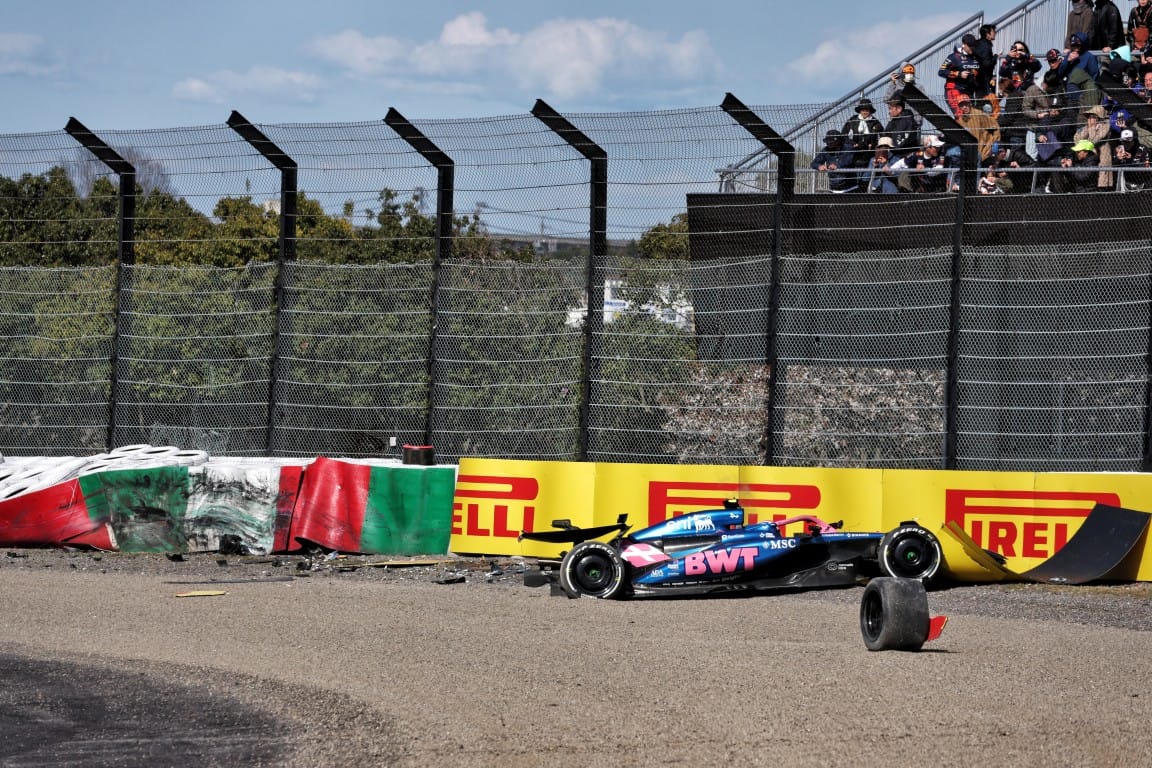 Russell et Sainz : Un débat intrigant sur l'auto-DRS dans le monde de la F1 🏎️