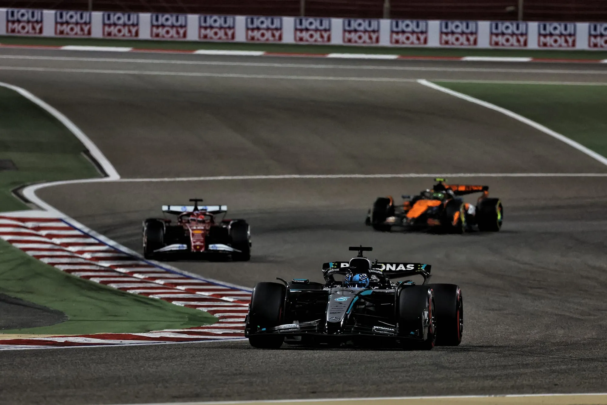 George Russell risque une sanction après sa remarquable course à Bahreïn 🏎️⚠️