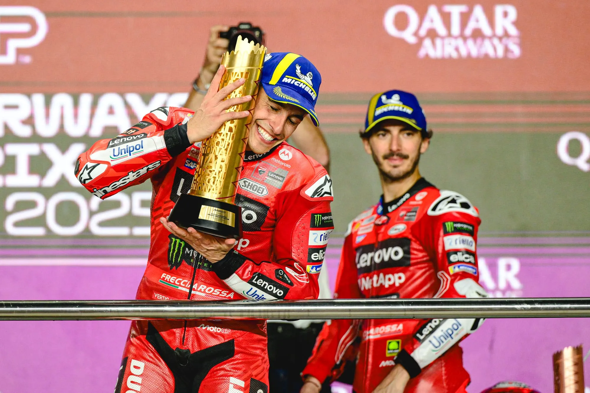 MotoGP 2025 : Marquez inflige un coup dur à Bagnaia au Qatar 🏍️