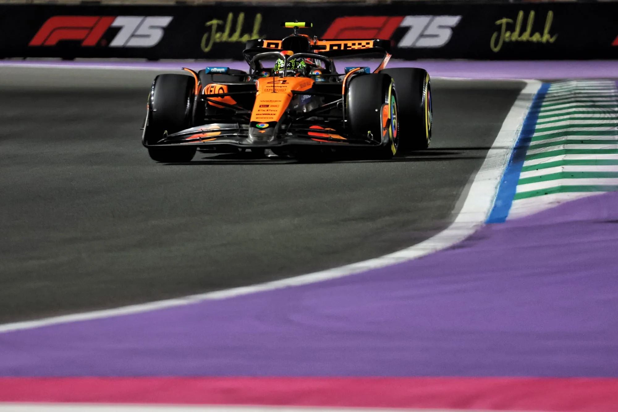 Grand Prix d'Arabie Saoudite F1 2025 : McLaren domine les essais libres, Norris impressionne 🚀🏁