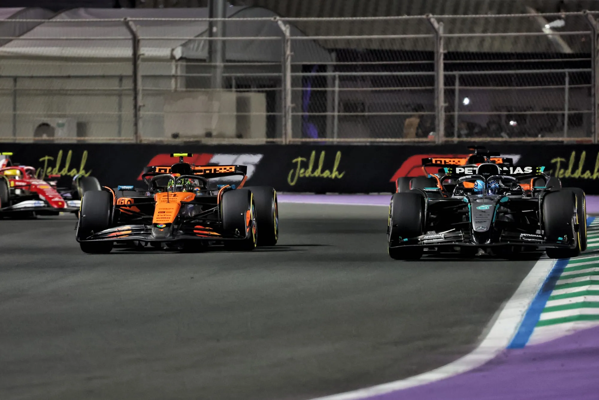 Analyse complète et immersive des performances des Formule 1 aux essais du GP d'Arabie Saoudite 🏎️🌟