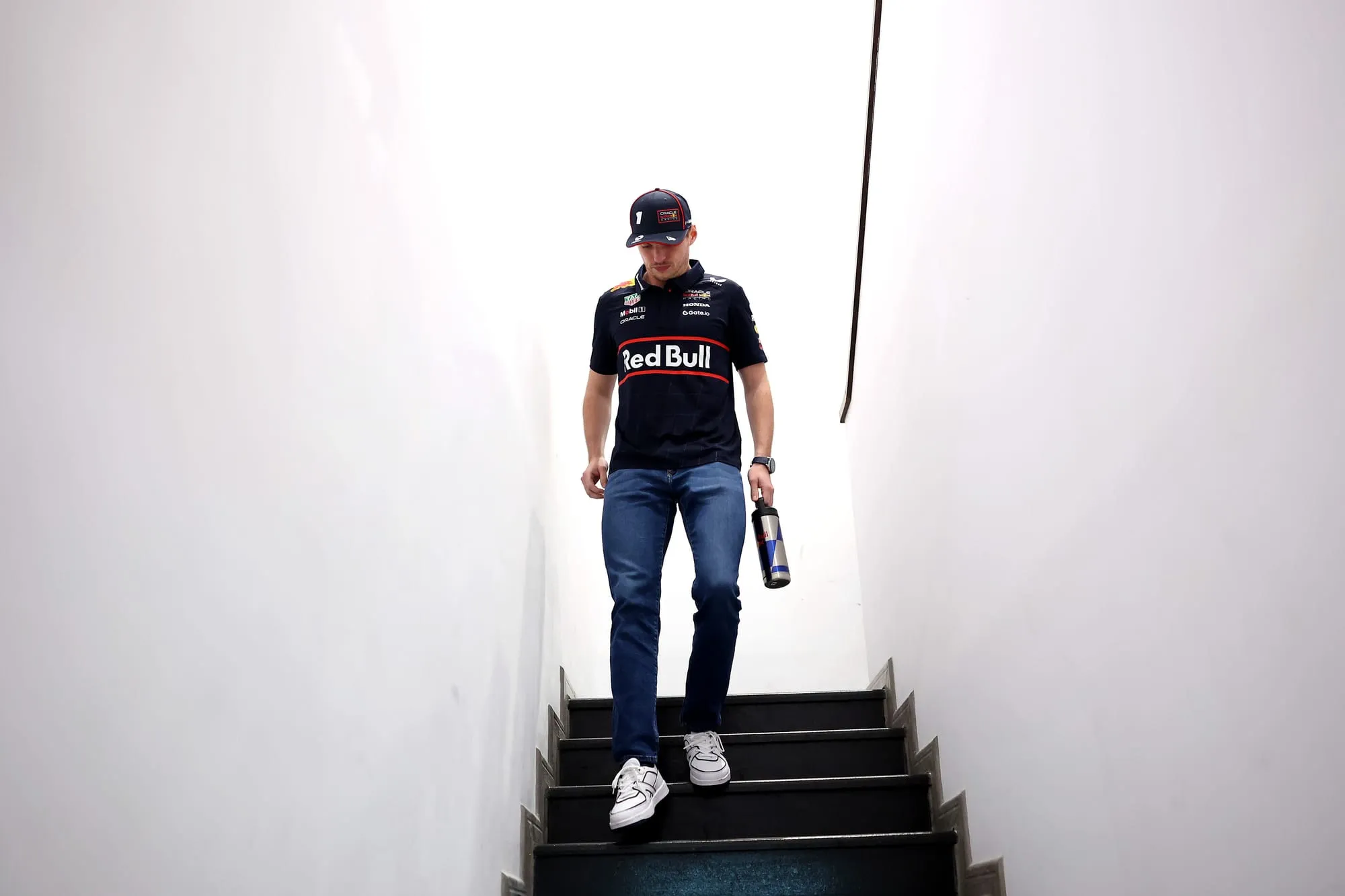 👶 Max Verstappen absent du jeudi à Miami : un heureux événement bouleverse le paddock !