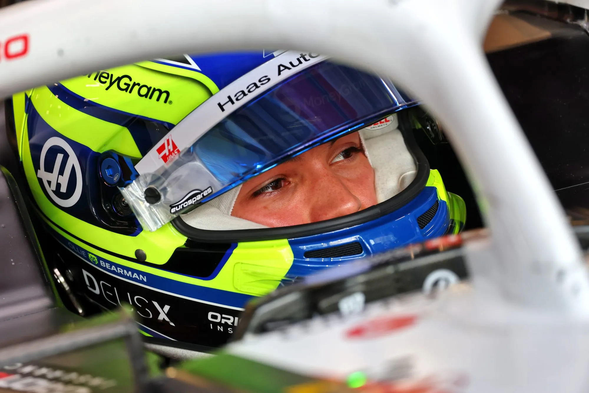 F1 : Le dilemme des gilets rafraîchissants, Ollie Bearman sonne l'alarme 🚨