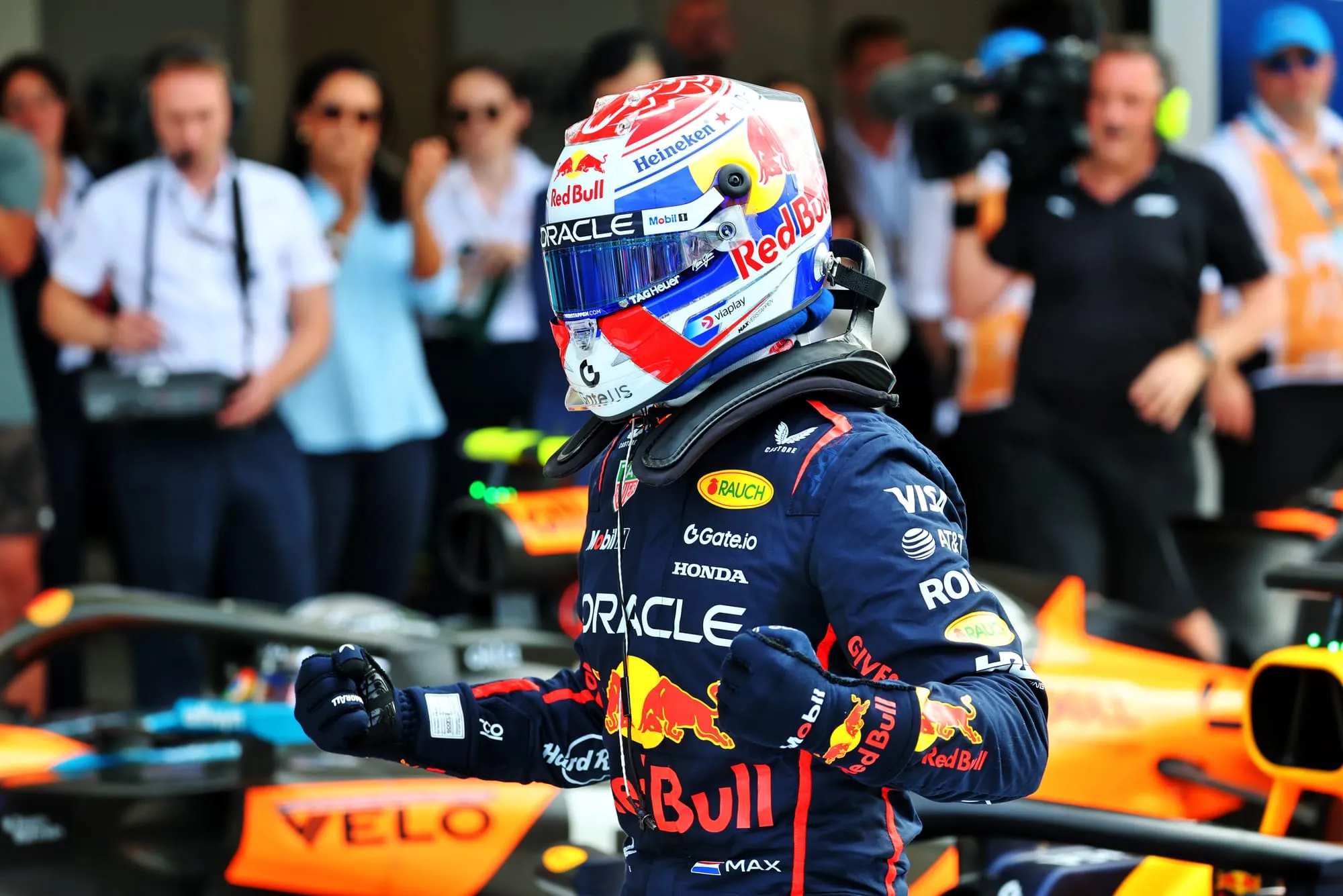 Exploit de Verstappen à Miami: Comment Max a dompté le pole face aux favoris McLaren 🚀