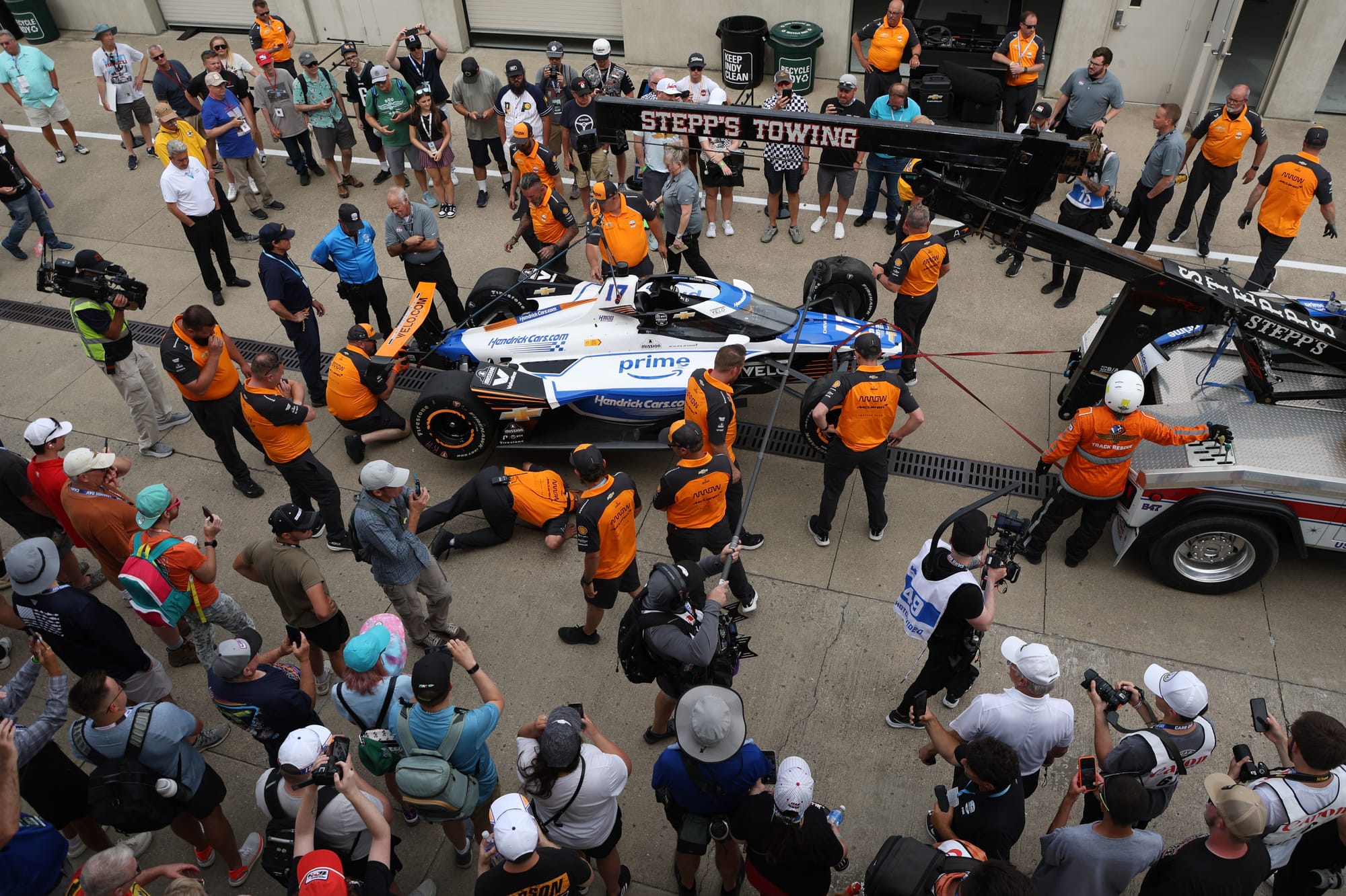 Indy 500 Fast Friday : Crash spectaculaire, météo capricieuse et surprises au classement !