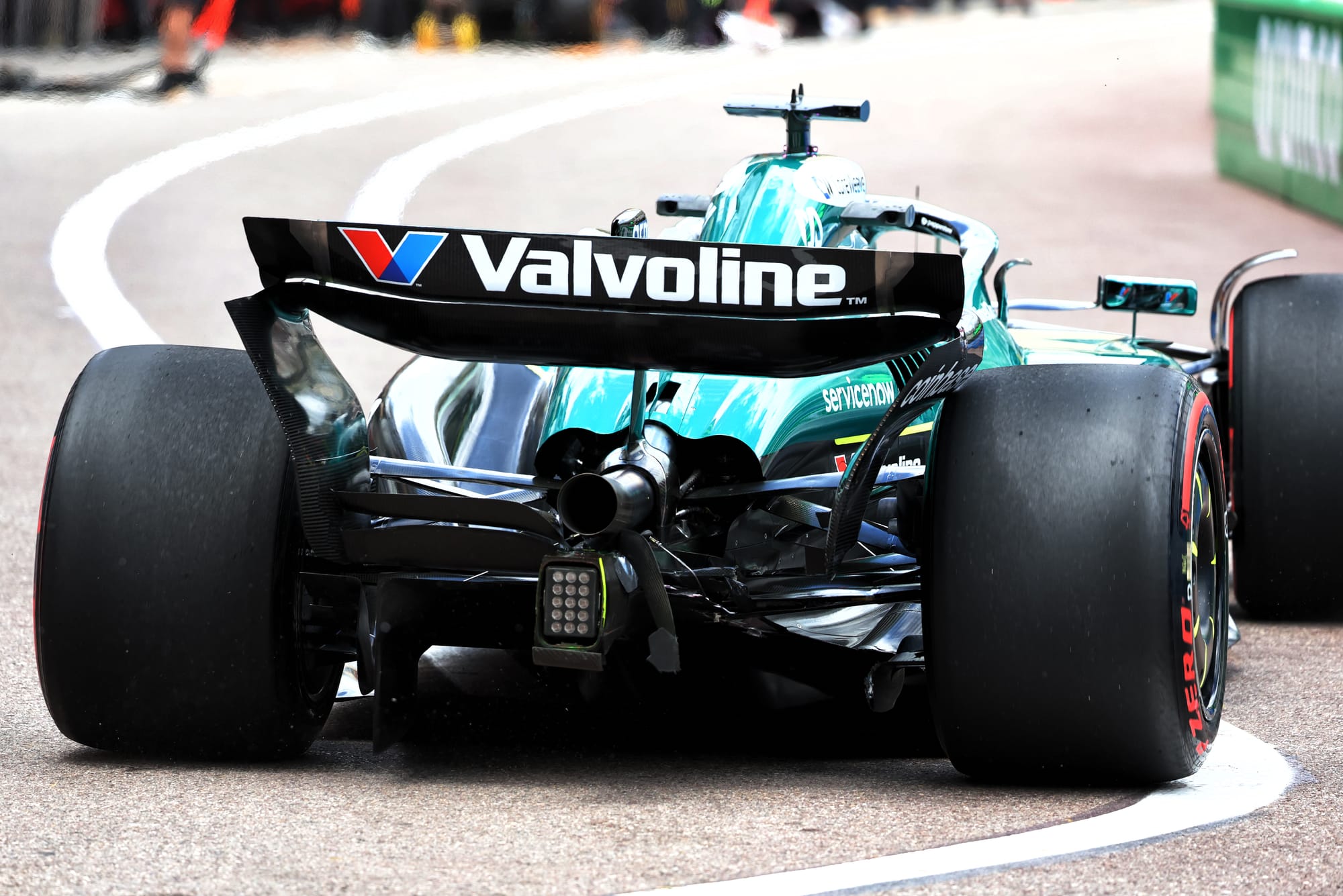 🏎️ Incident spectaculaire à Monaco : Lance Stroll pénalisé après un choc avec Charles Leclerc