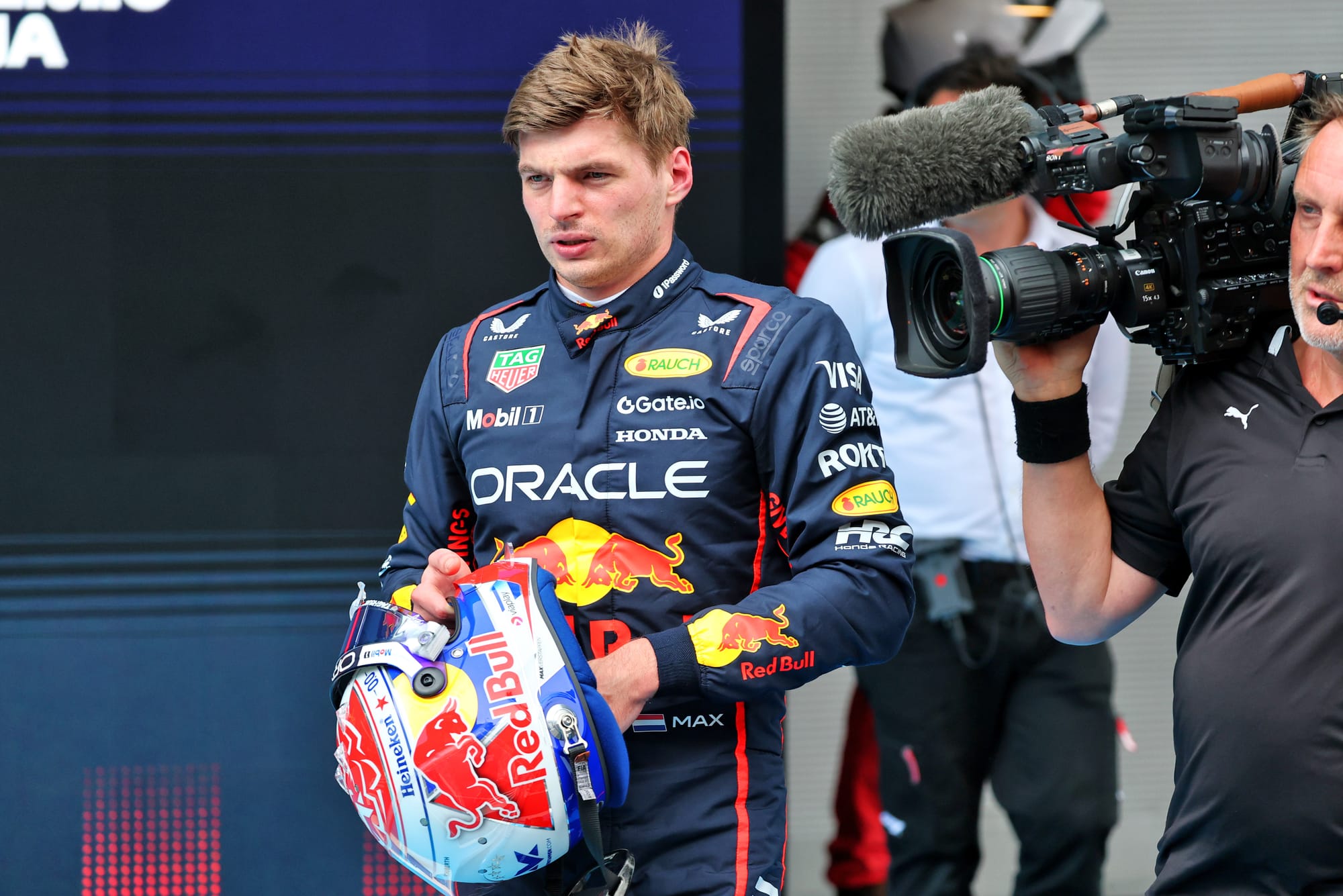 Tensions en F1 : Verstappen revient sur son accrochage polémique avec Russell 🔥