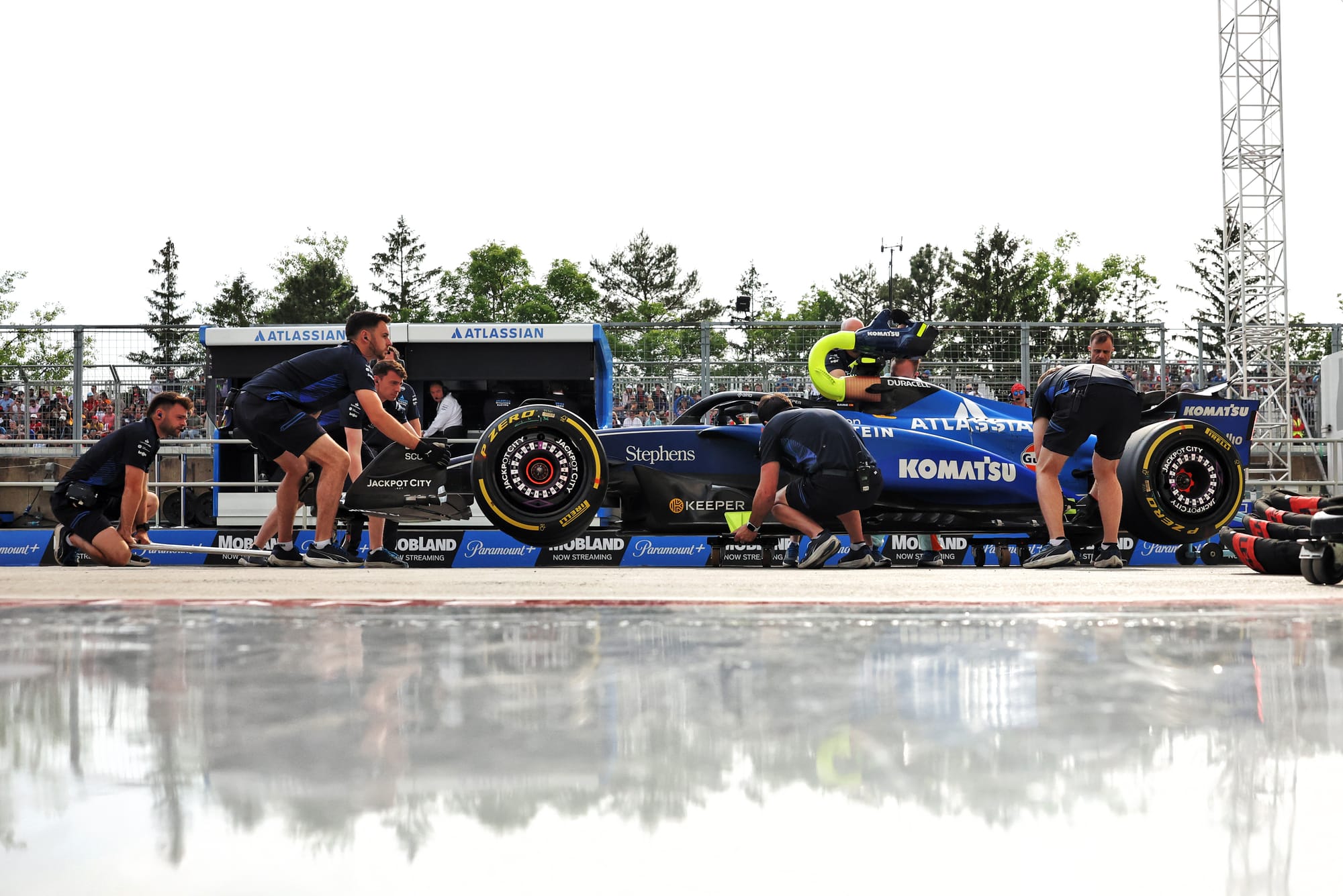 Essais Libres du Grand Prix du Canada de F1 : Russell brille, Verstappen répond présent 💥🏁