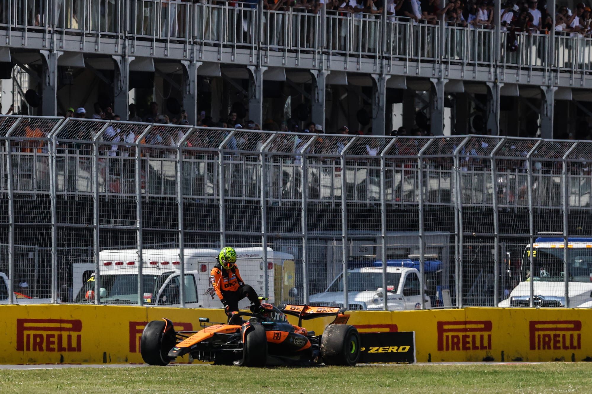 Lando Norris frustré après un accident au Canada