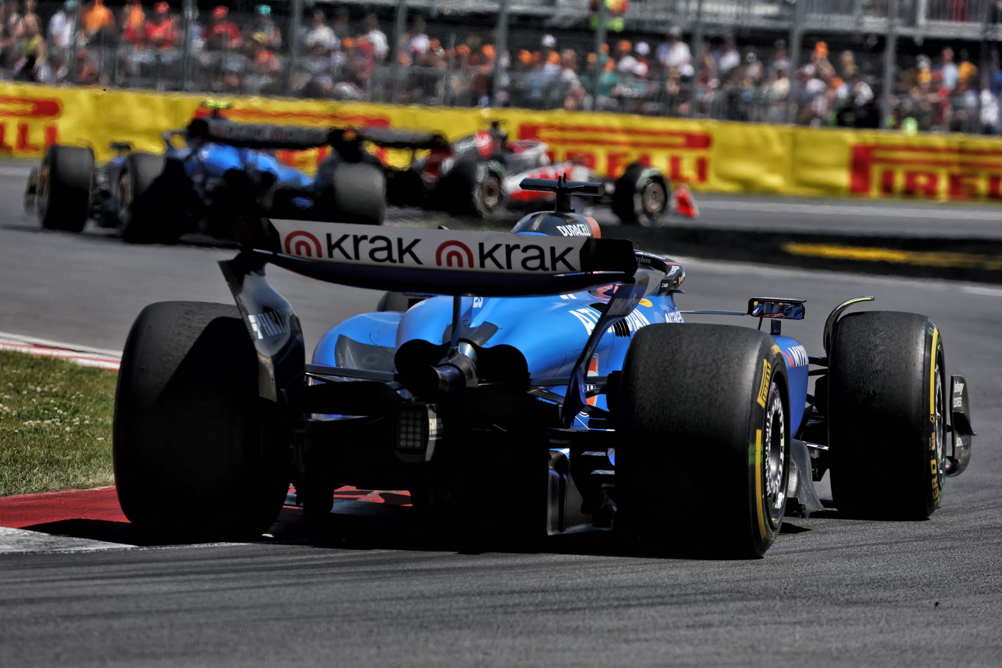 🔧 Colère ou incompréhension ? Décryptage du message fort d'Alex Albon au GP du Canada