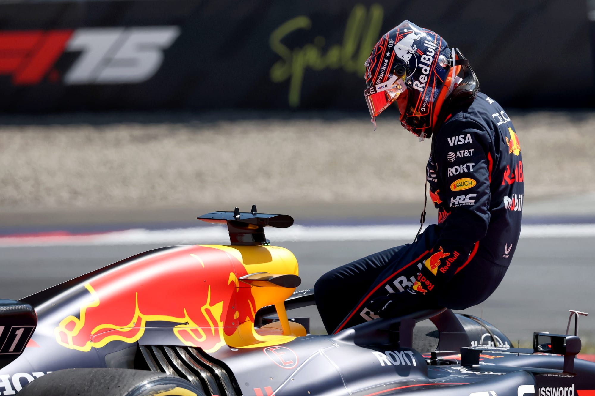 Verstappen réfléchit à son avenir