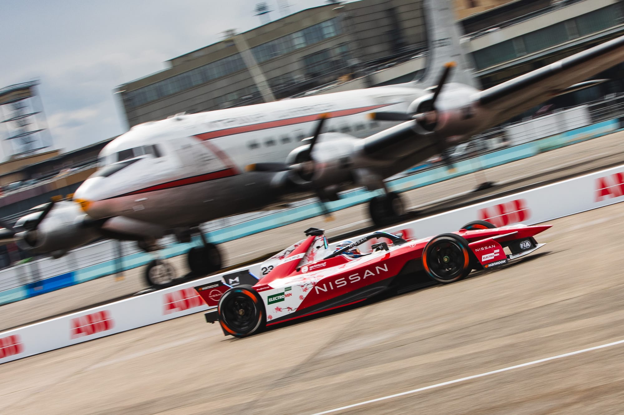 🏎️ Formule E à Berlin : héros triomphants et coups durs mémorables 🏆