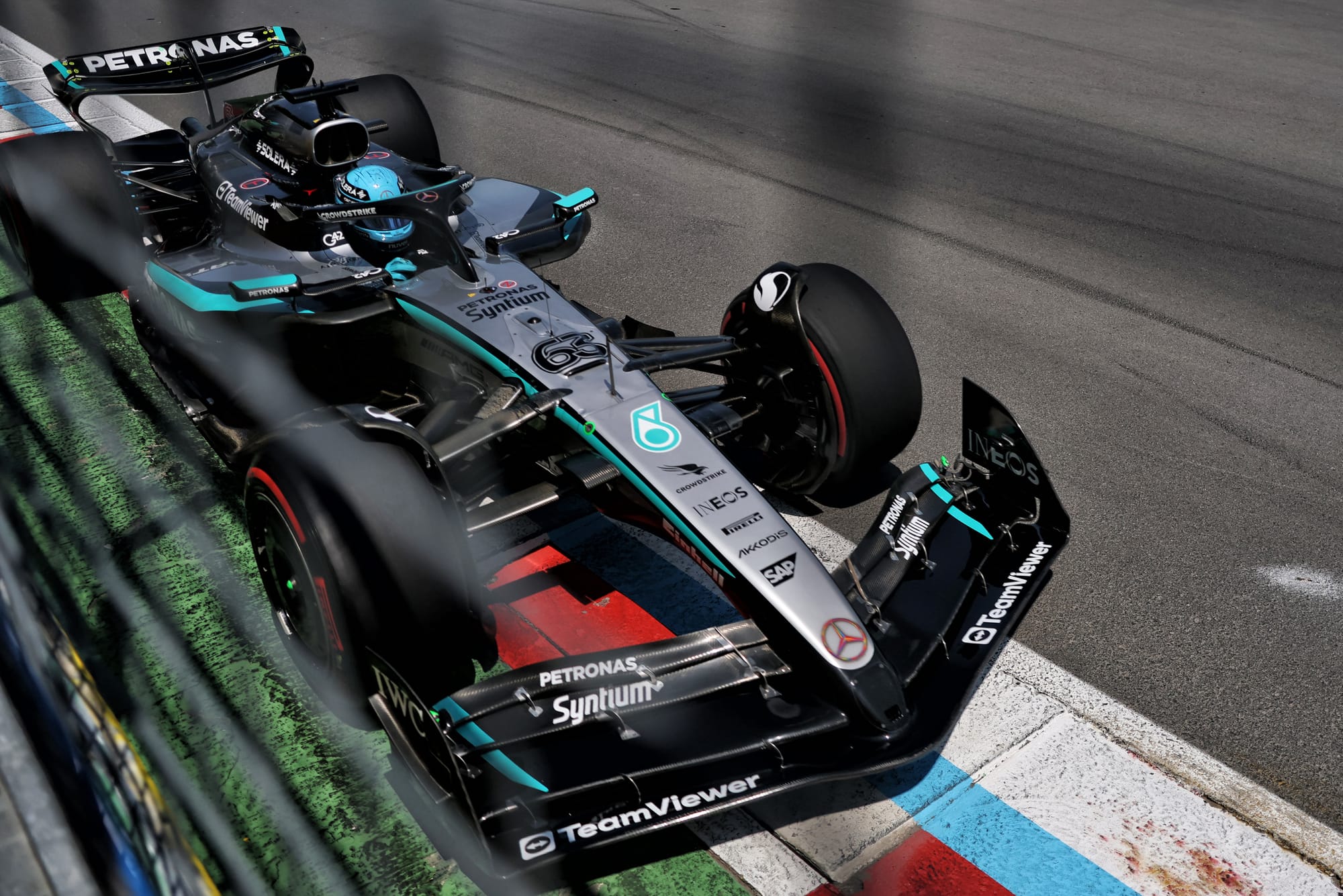 Mercedes mise sur ses évolutions techniques en 2025