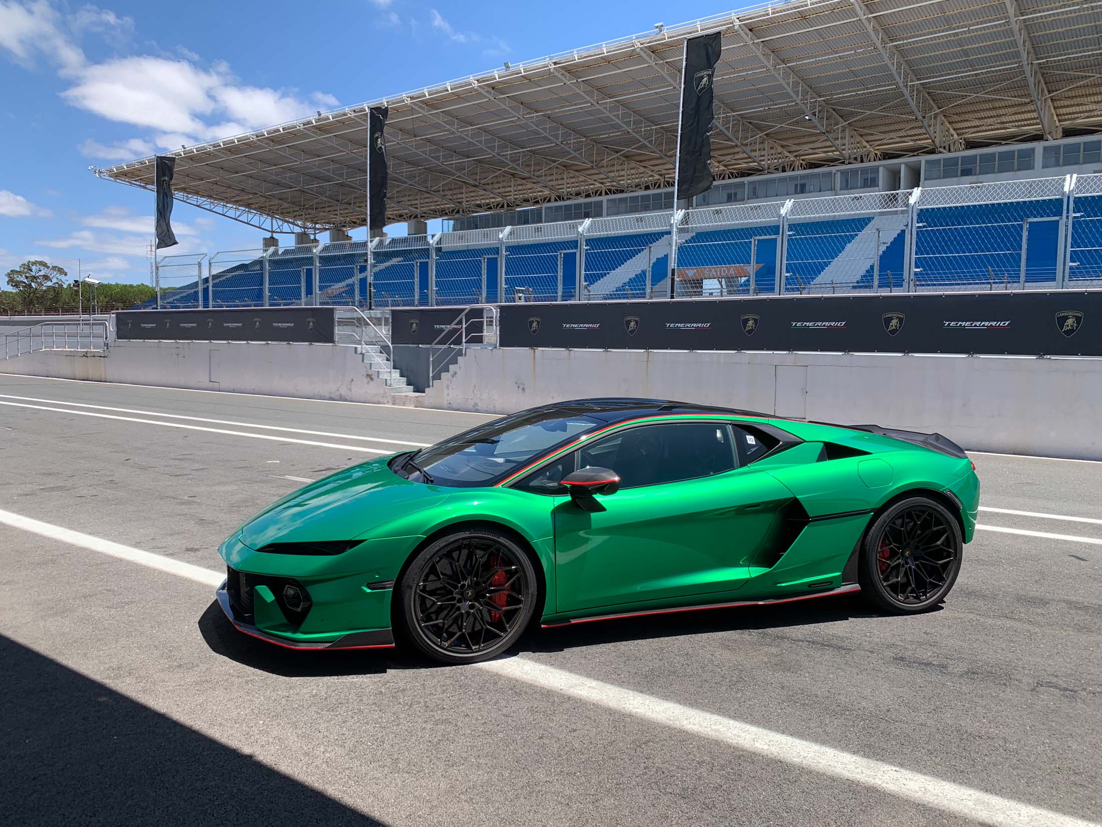 Lamborghini Temerario : Quand Puissance et Élégance se Rencontrent