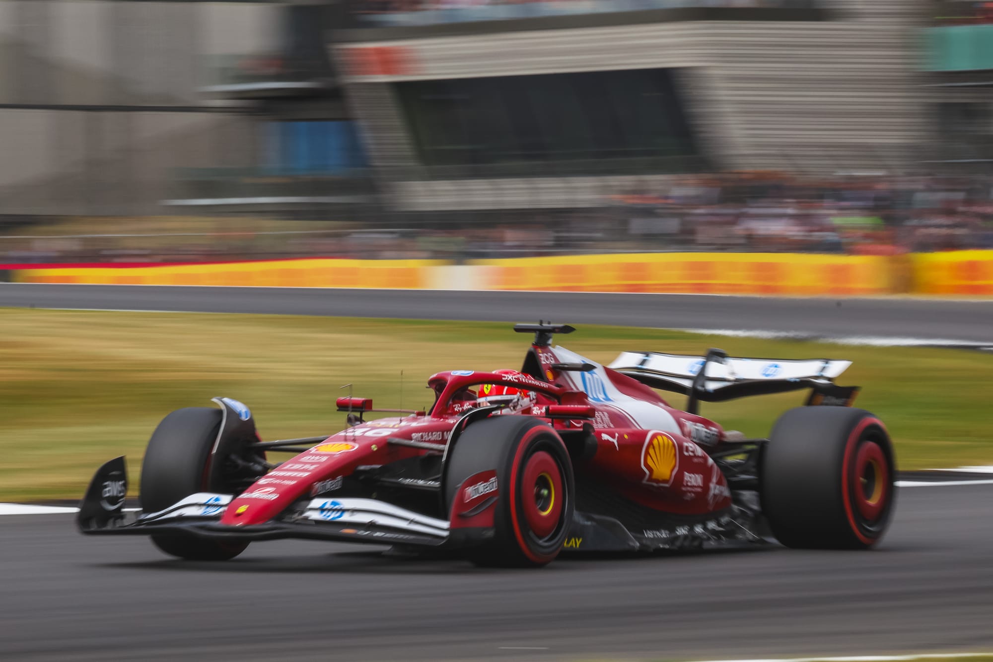 Charles Leclerc évoque un problème mystérieux sur sa SF25 lors des qualifications