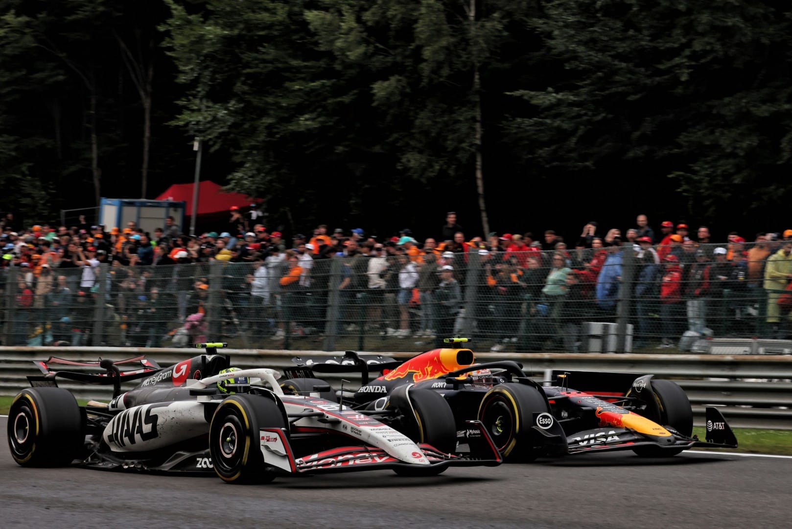Comment des incidents invisibles ont privé deux pilotes F1 de points à Spa