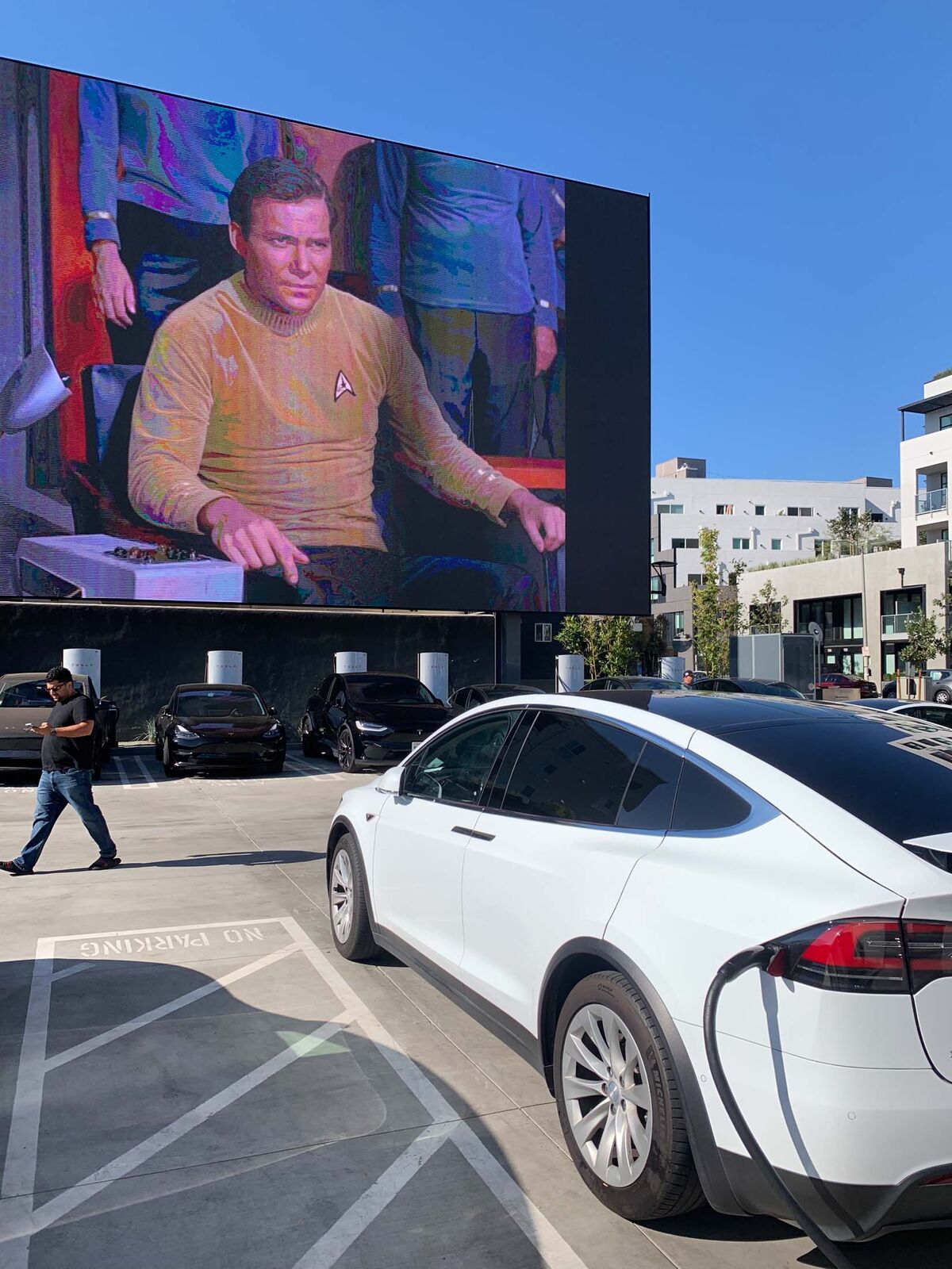 Star Trek au Tesla Diner