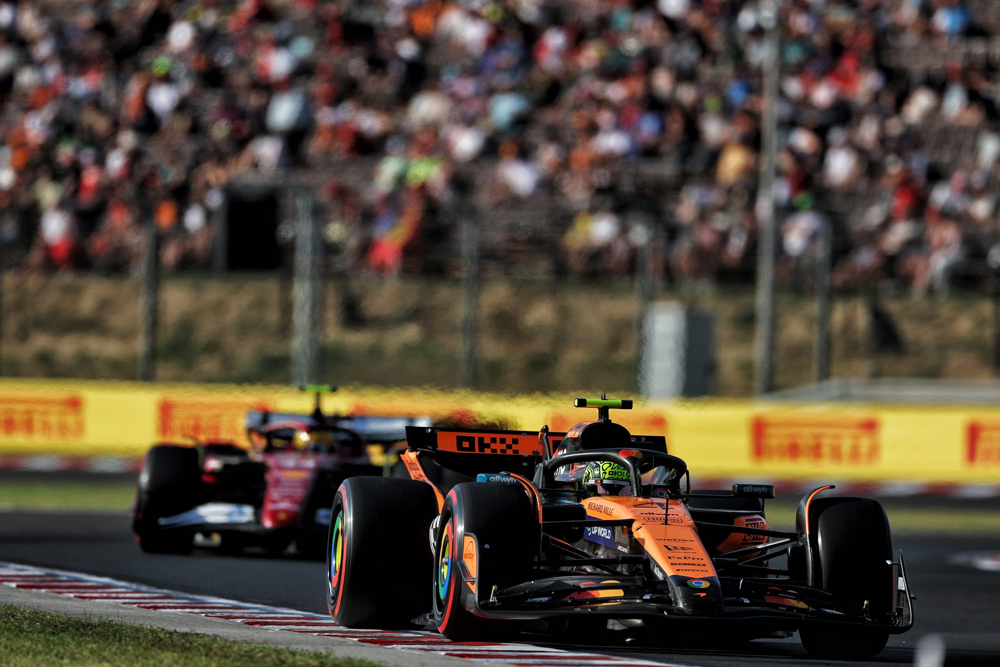 F1 : McLaren Imprenable, Red Bull en Détresse et Ferrari en Embuscade au Grand Prix de Hongrie 🇭🇺