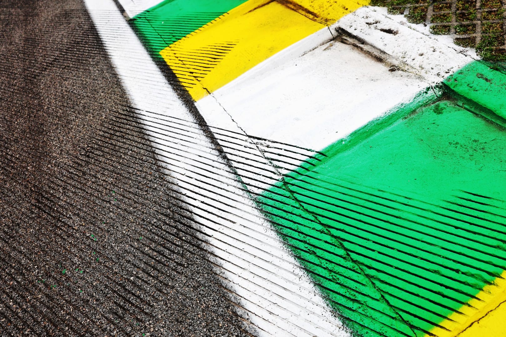 Nouvelle approche du drainage sur les circuits de F1