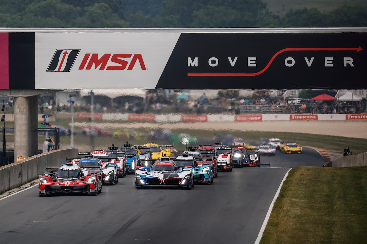 BMW renverse Porsche : Stratégie gagnante et rebondissements à Road America 🚀