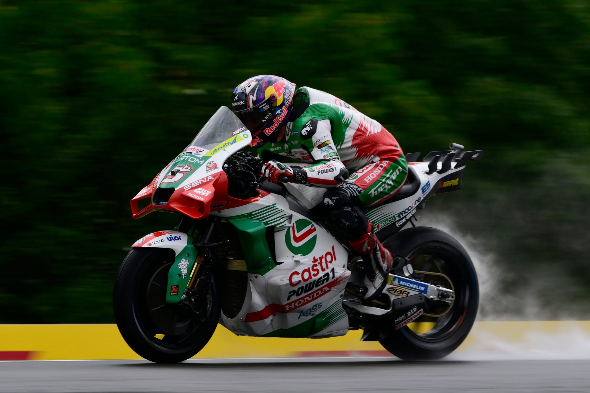 Le rookie MotoGP Somkiat Chantra manquera encore plusieurs courses en raison d'une blessure au genou