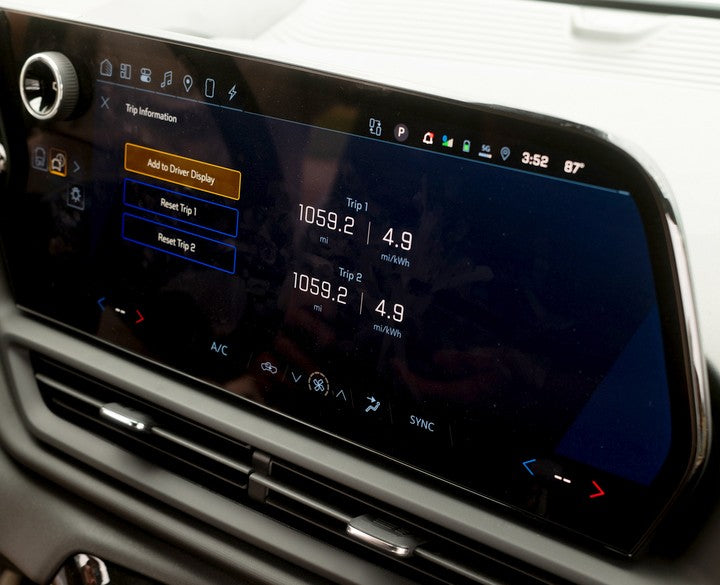 GM’S 2026 SILVERADO EV SETS UNPRECEDENTED WORLD RECORD WITH 1,059-MILE RANGE