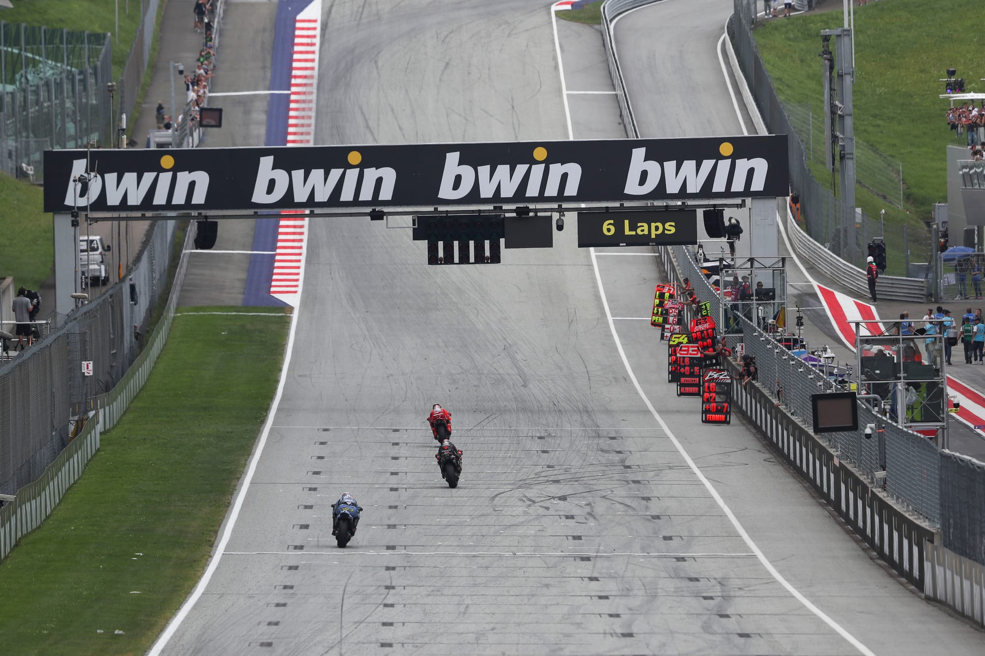 Aldeguer impressionne avec une formidable remontée au Grand Prix MotoGP d'Autriche