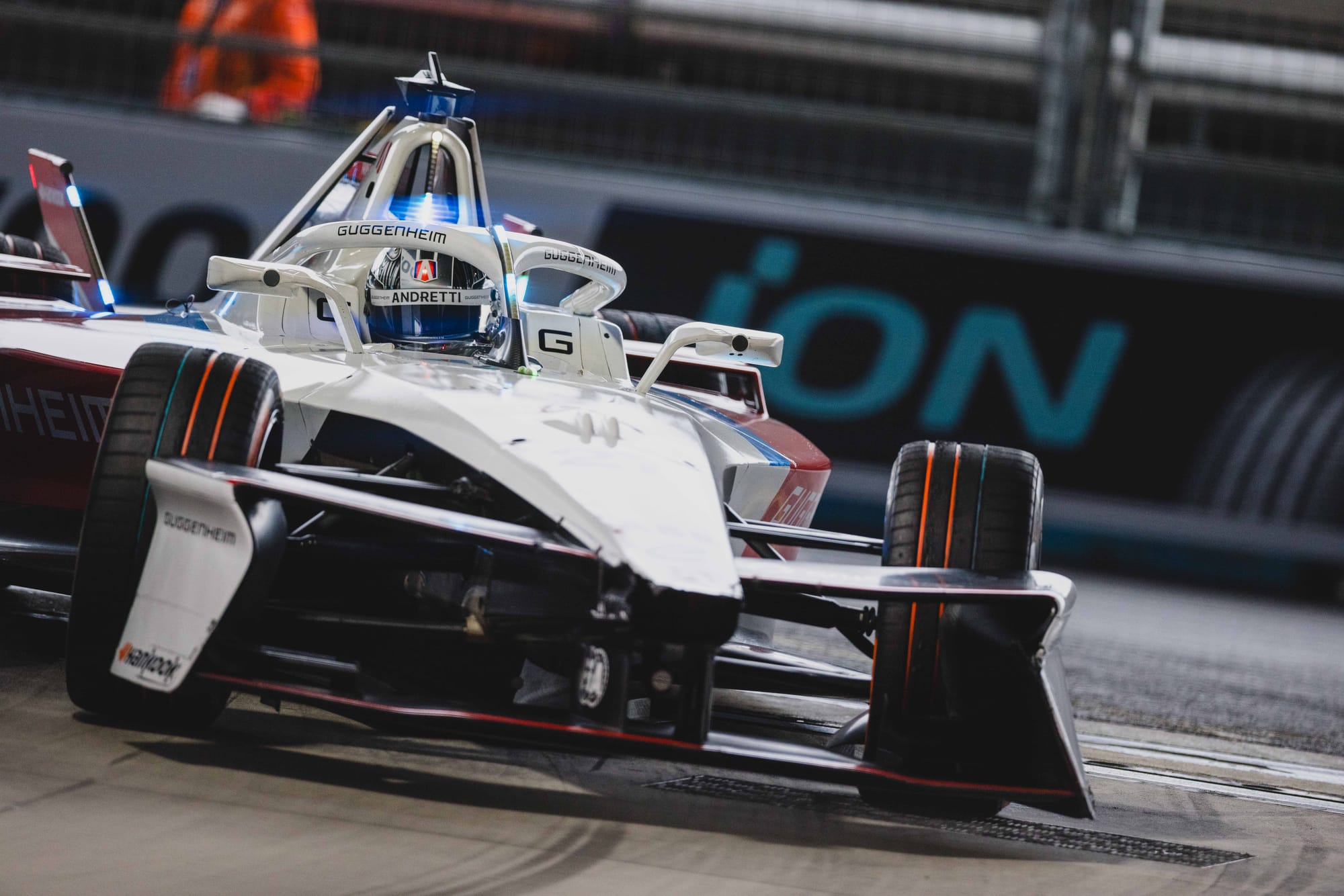 Jake Dennis et Andretti : Un engagement renouvelé pour la Formule E malgré la convoitise