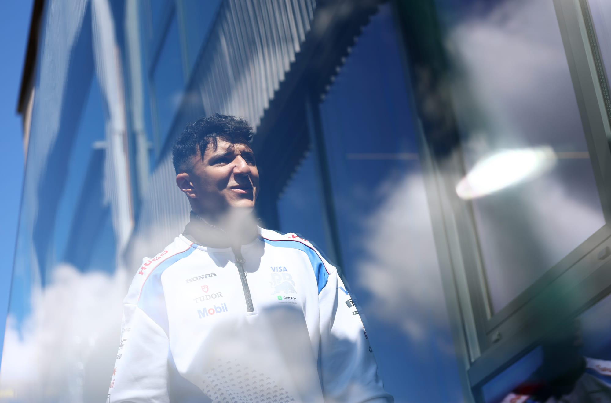 Isack Hadjar : Le Pilote le Plus Intrigant de la Grille F1 2025 🚀