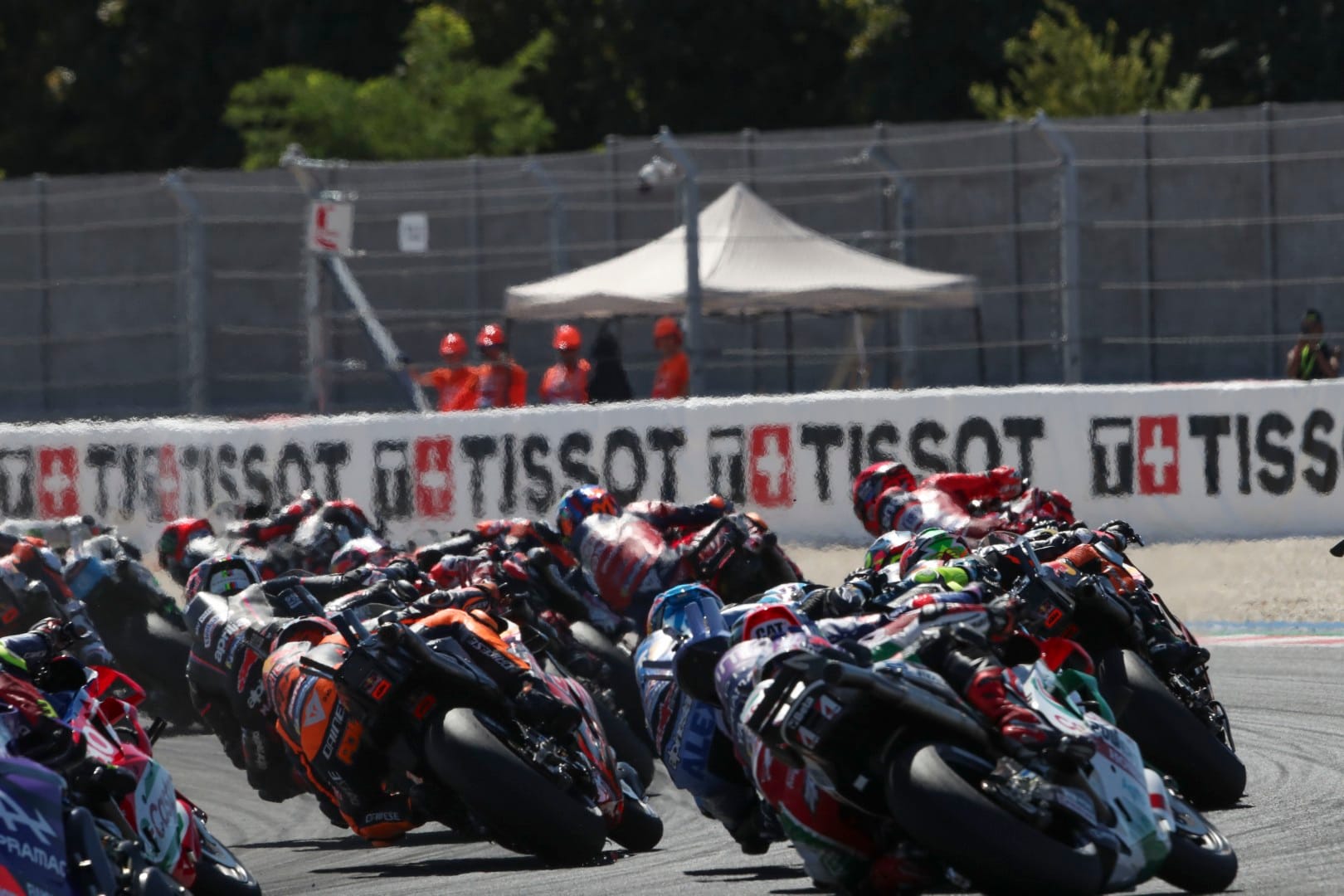 MotoGP 2026 : Découvrez les équipes et pilotes qui feront vibrer la saison !