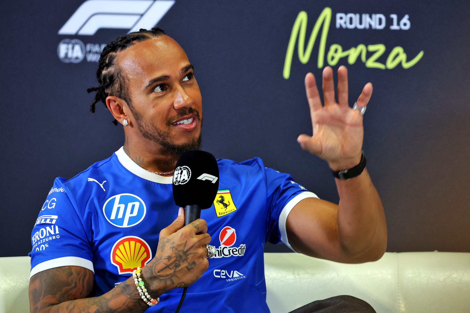 Pénalité sévère à Monza : une année volatile pour Hamilton