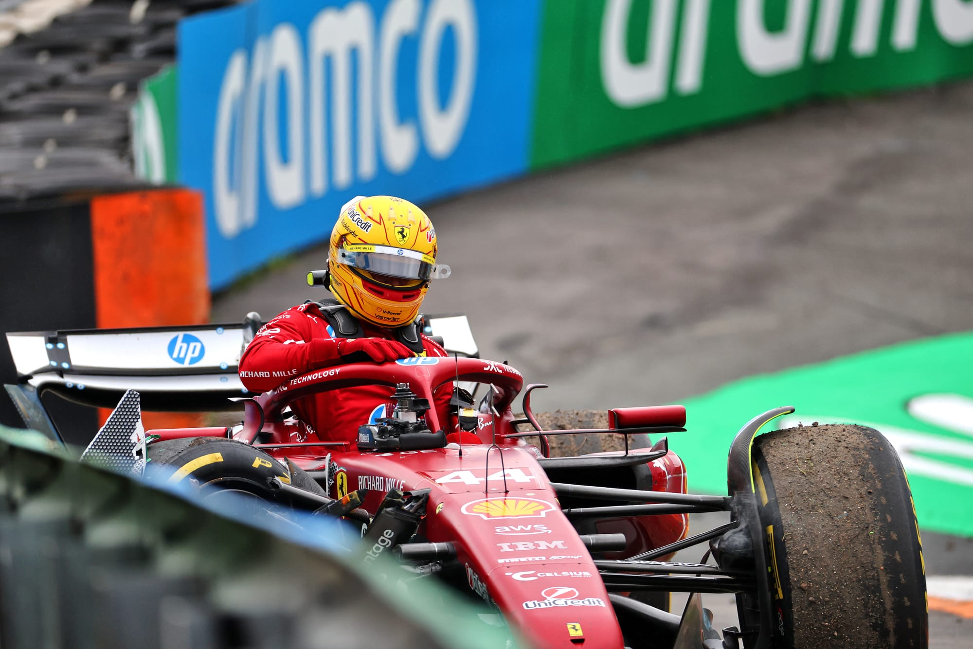 Pénalité sévère à Monza : une année volatile pour Hamilton