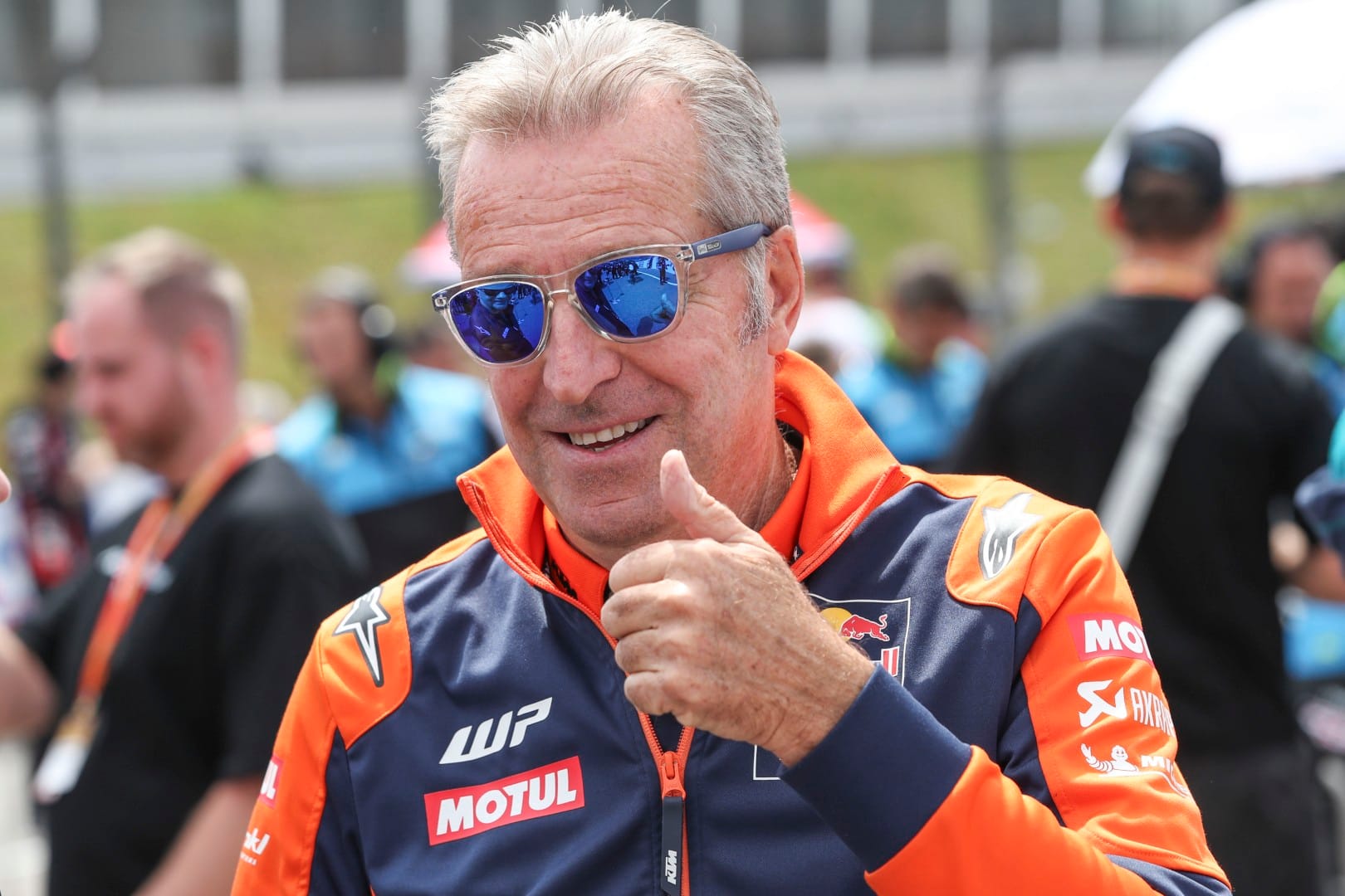 Six leçons sur la reprise de Tech3 MotoGP par Steiner