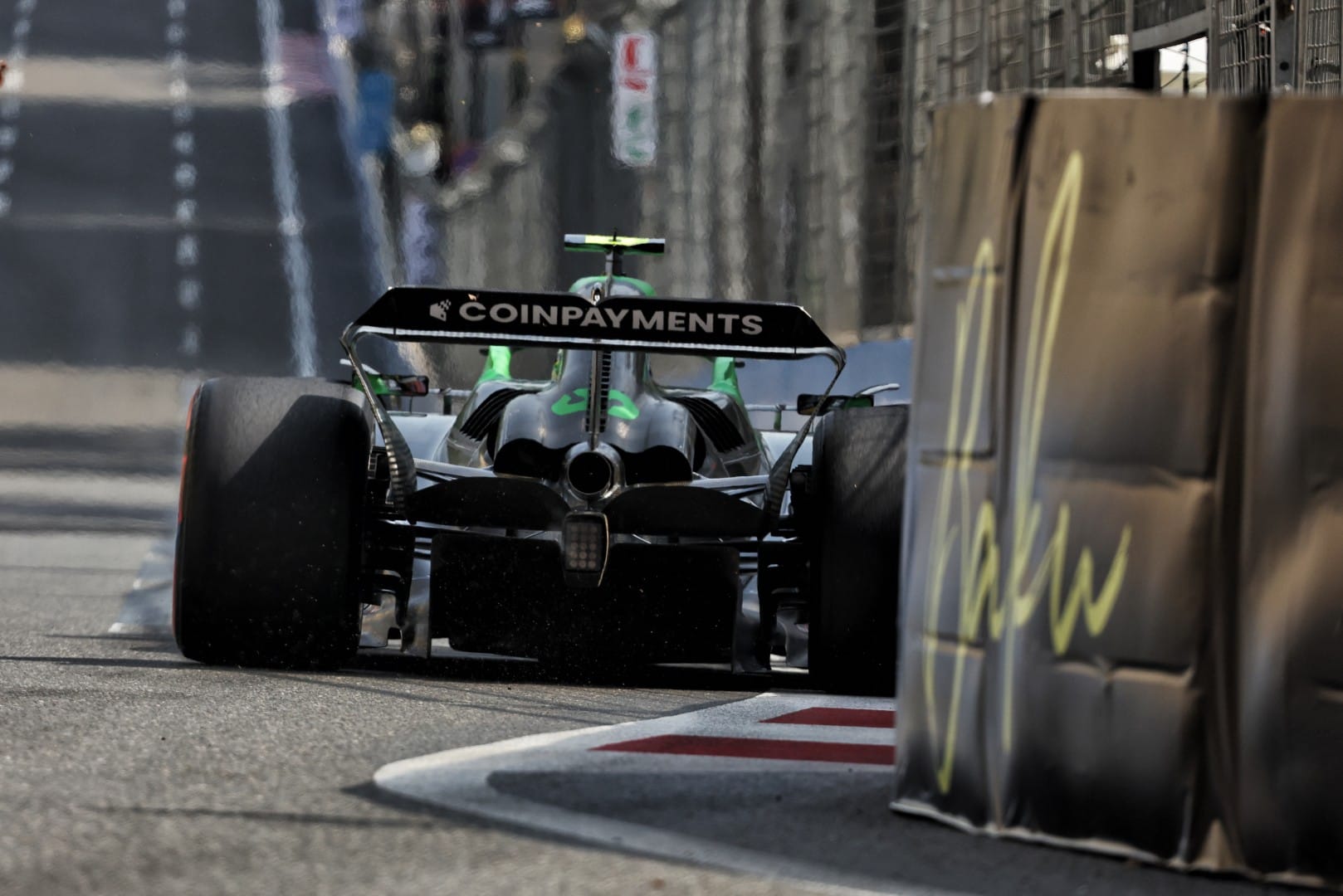 Comparaison des niveaux d'appuis à Bakou