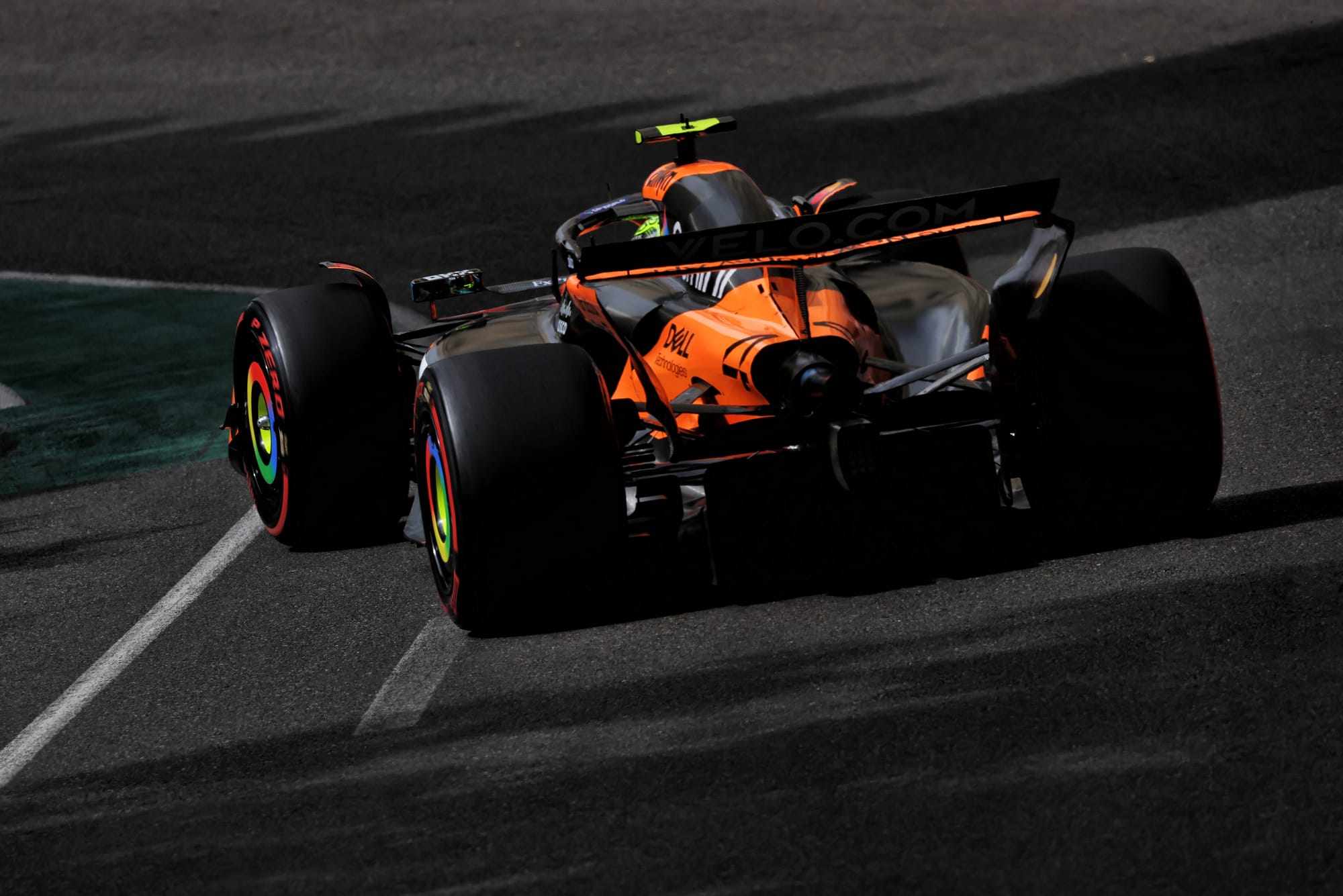 Grand Prix d'Azerbaïdjan 2025 : Analyse complète des essais libres F1 🏁