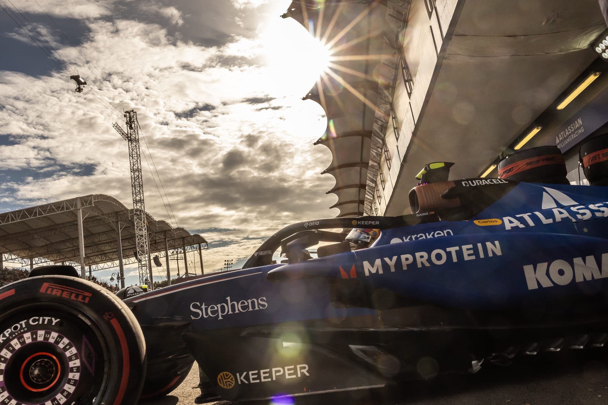 Sainz et Williams : Les Clés d’une Qualif’ Magistrale à Bakou 🏁
