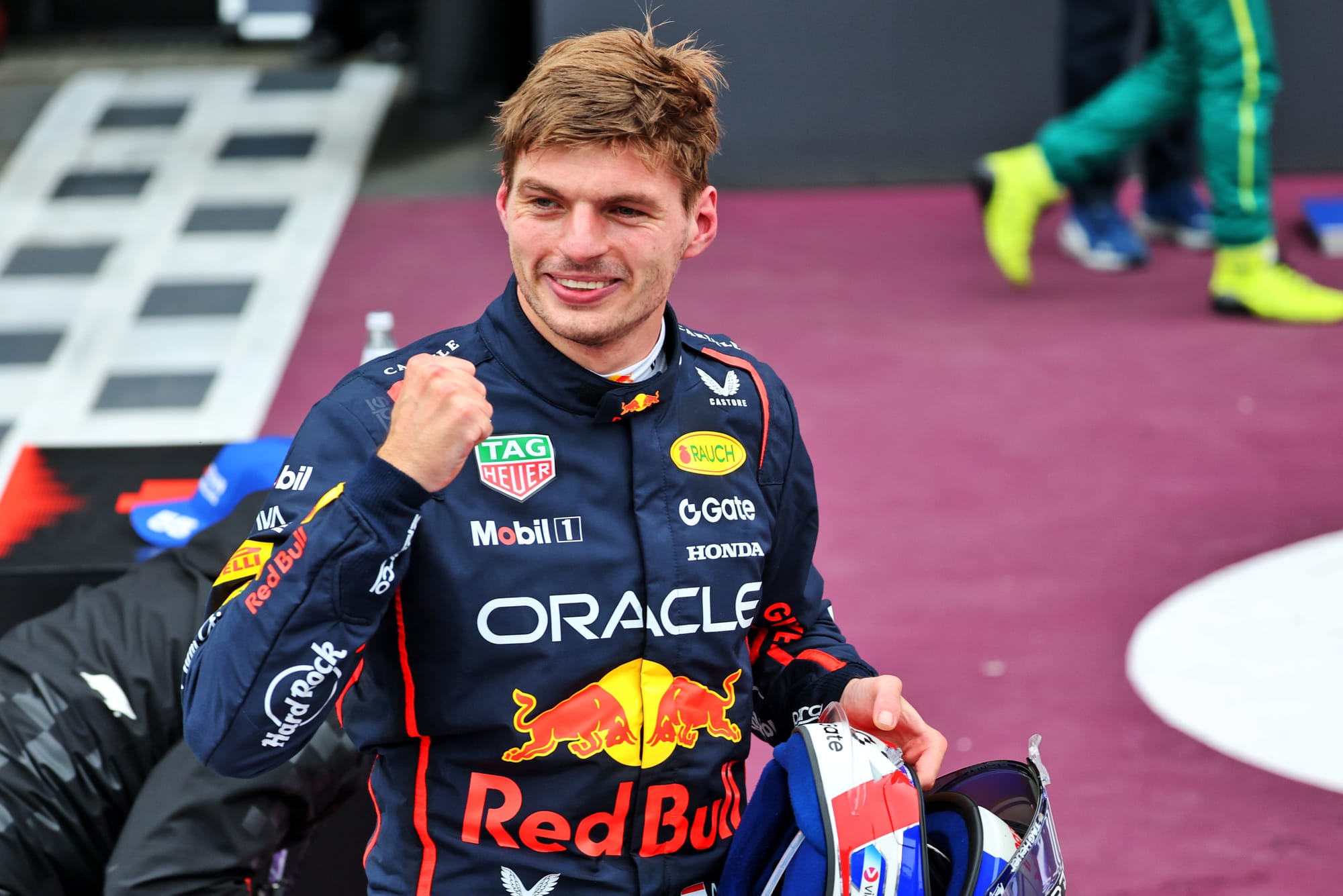 Exploit de Verstappen à Bakou : Piastri s'effondre et la course au titre est relancée ! 🏁🔥