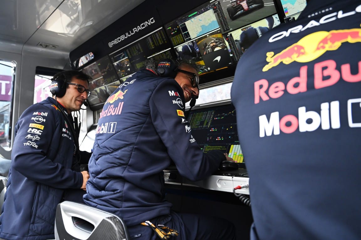 Trois rĂ©ponses dont Red Bull a besoin pour la quĂȘte du titre de Verstappen
