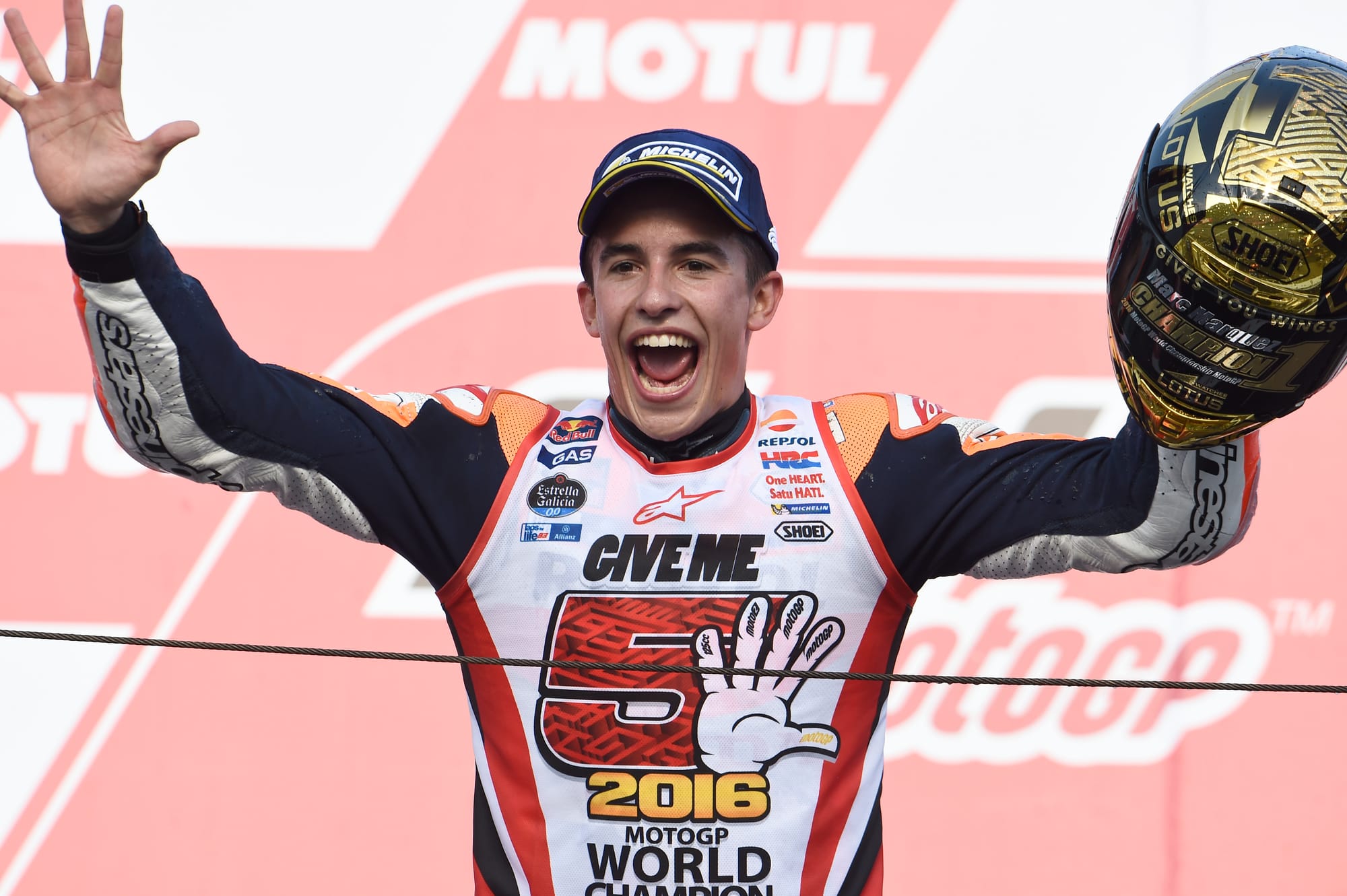 Marquez maĂźtrise une MotoGP capricieuse en 2016