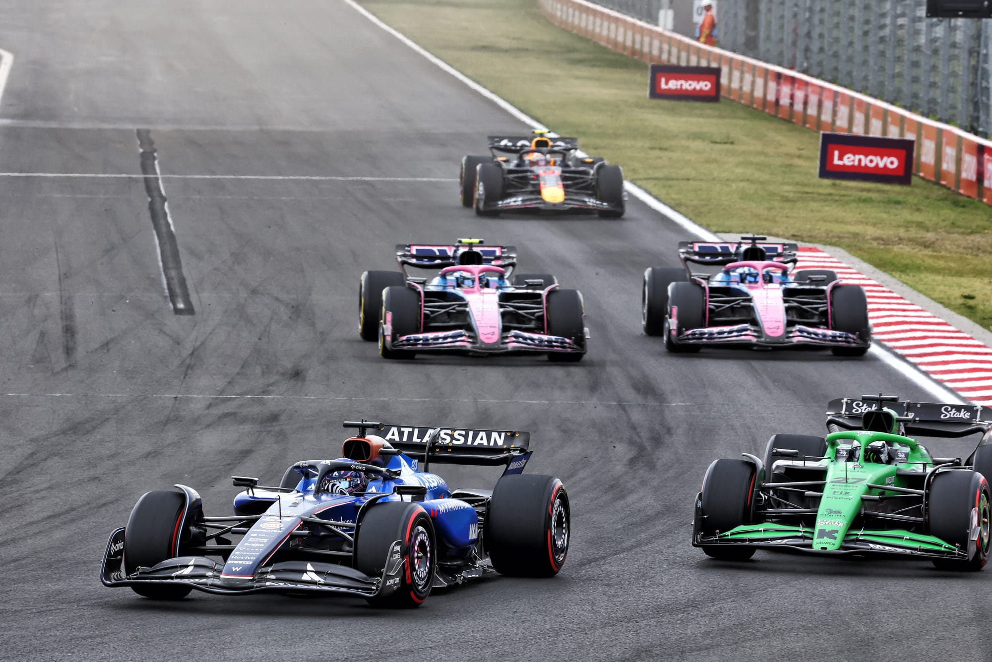 Qui sont les pilotes de Formule 1 les plus sous-estimés en 2025 ? Découvrez le classement et les enseignements inattendus ! 🚦