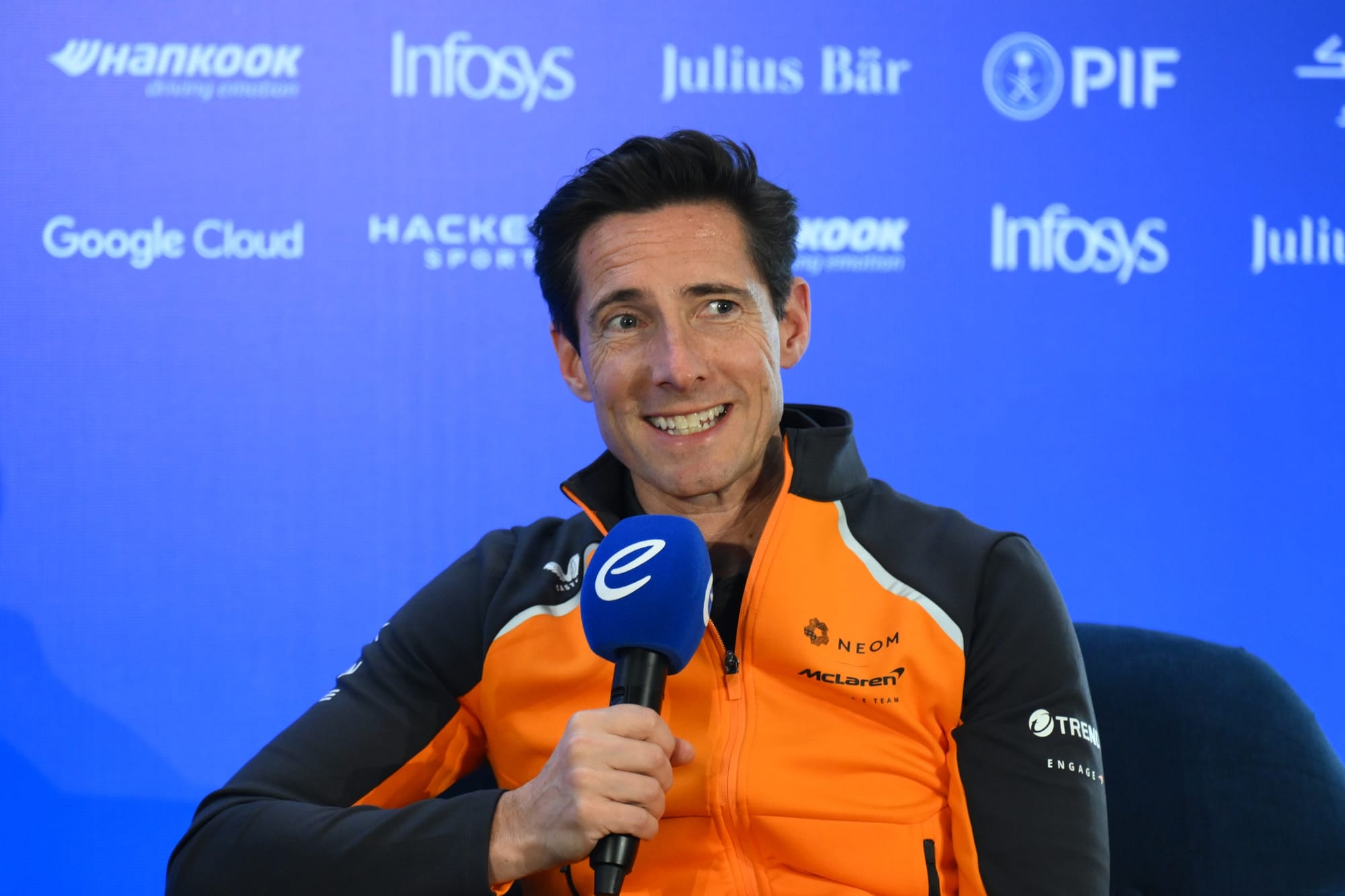 L'évolution stratégique de Jaguar et Ian James